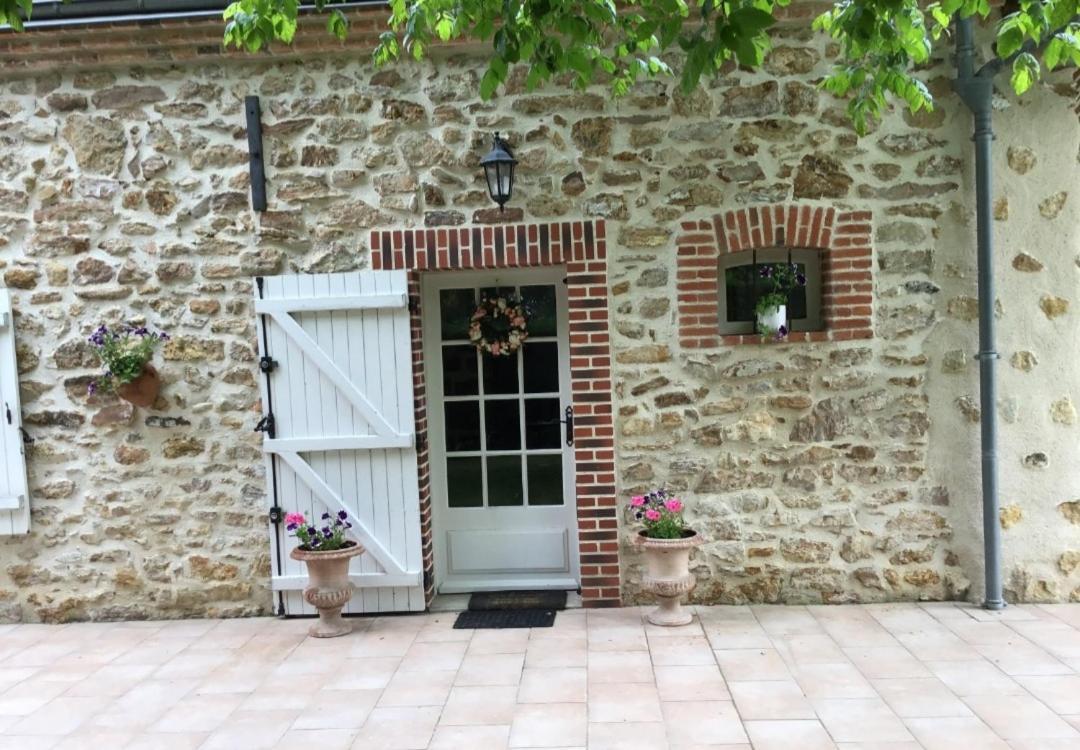 Anjouin Les 3 Roses Bed & Breakfast エクステリア 写真