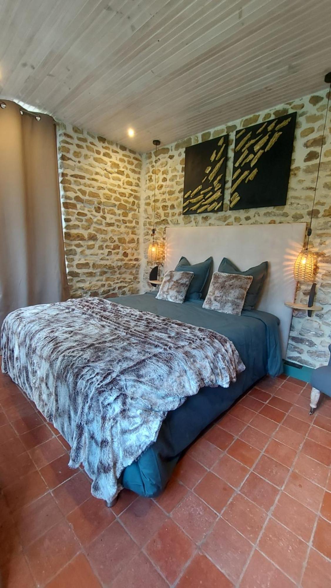 Anjouin Les 3 Roses Bed & Breakfast 部屋 写真